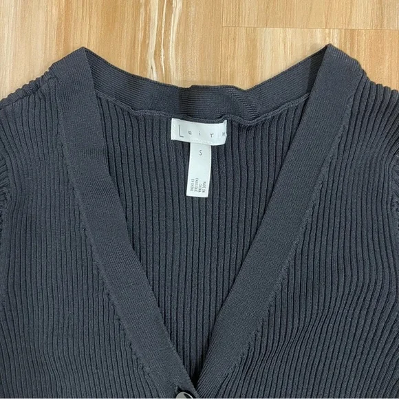 Leith Ribbed Button-Front Sweater - Picture 4 of 4